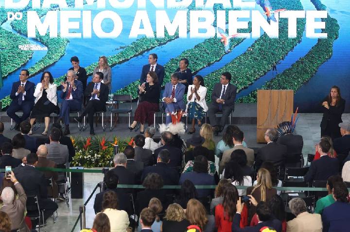 Governo amplia proteção ambiental e prepara recuperação de florestas