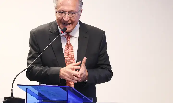 Governo vai defender retomada de obras da Transordestina junto ao TCU