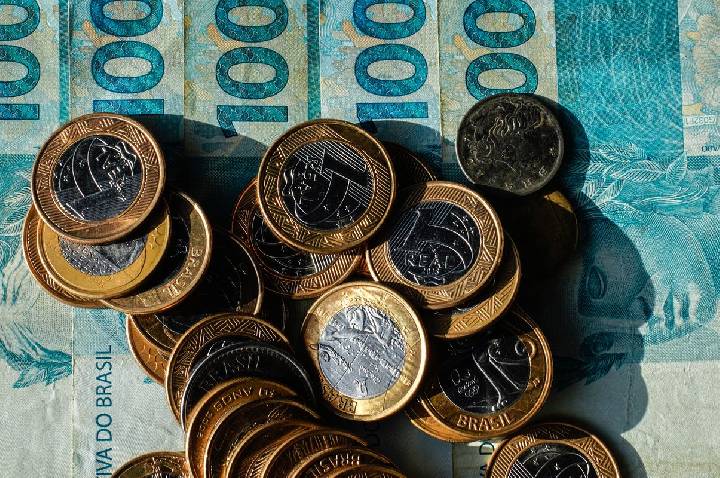 Mercado eleva previsão da inflação para 5,22% em 2026