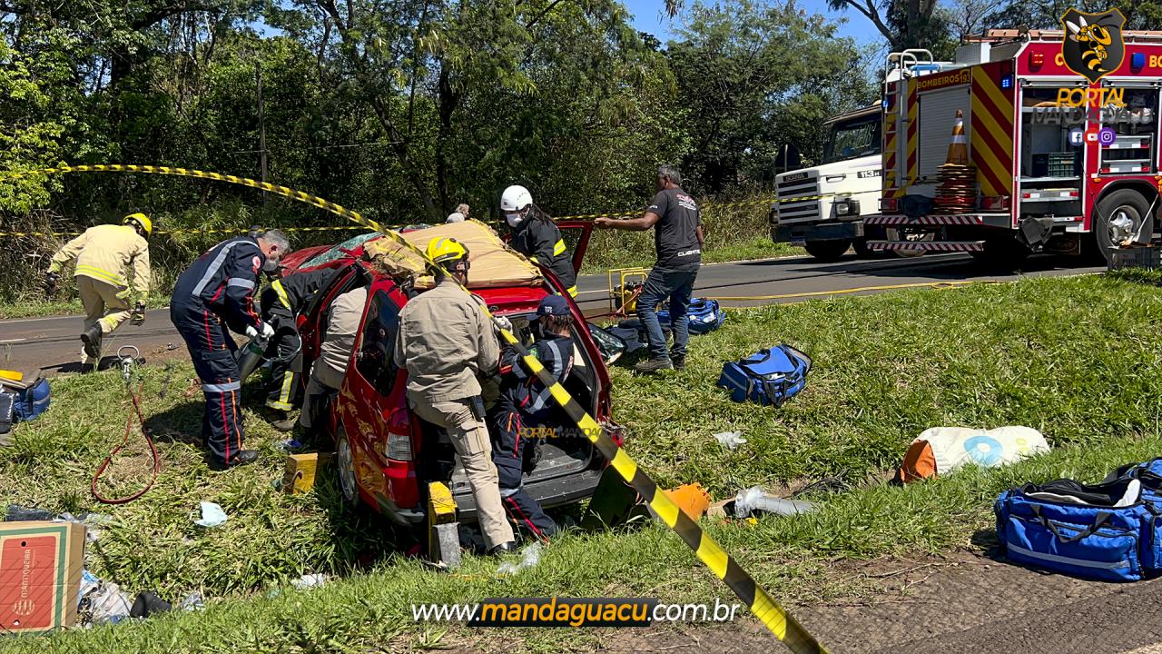 Veículo Capota Diversas Vezes, Deixando Mãe e Filha feridas em Acidente na BR-376 entre Mandaguaçu e Iguatemi