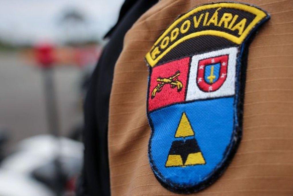 Carro de Mandaguaçu é roubado e homem é levado refém em assalto à mão armada