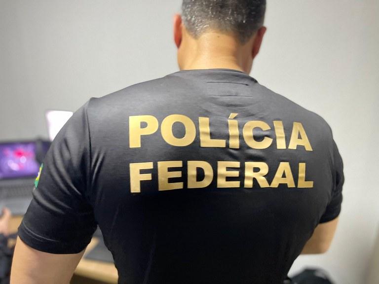 POLÍCIA FEDERAL PRENDE HOMEM QUE ARMAZENAVA ARQUIVOS DE ABUSO SEXUAL DE CRIANÇAS E ADOLESCENTES