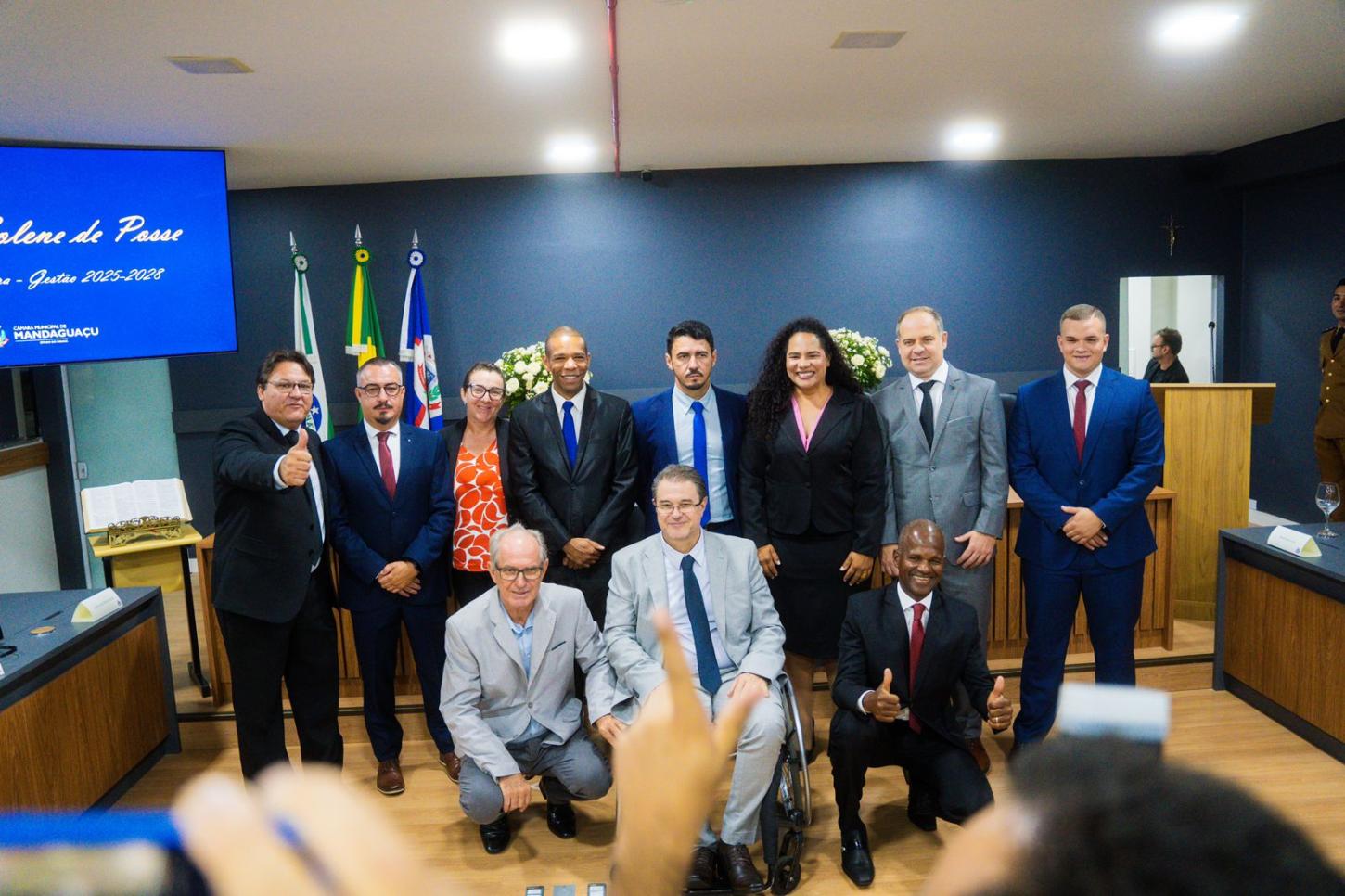 Prefeito, Vice-prefeito e Vereadores eleitos de Mandaguaçu tomam posse e definem nova Mesa Diretora
